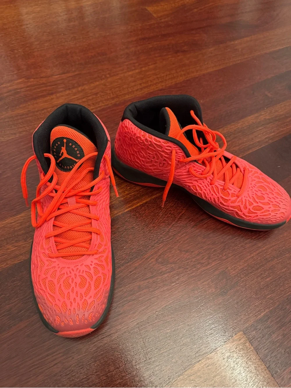 NIKE AIR JORDAN ULTRA.FLY JIMMY BUTLER INFRARED SNEAKER